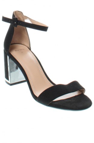 Sandalen Bershka, Größe 37, Farbe Schwarz, Preis 37,32 €