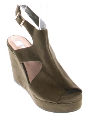 Sandalen Primark, Größe 40, Farbe Grün, Preis 31,71 €
