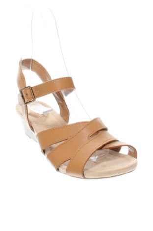 Sandalen St John's Bay, Größe 38, Farbe Beige, Preis 31,71 €