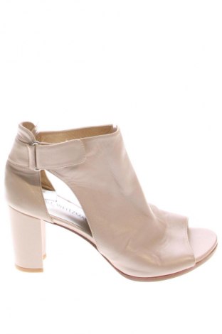 Szandálok Stuart Weitzman, Méret 40, Szín Bézs, Ár 107 464 Ft