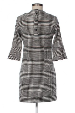 Latzkleid H&M, Größe S, Farbe Mehrfarbig, Preis € 11,99