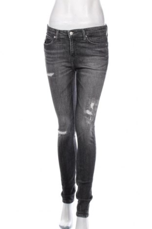 Дамски дънки Calvin Klein Jeans, Размер S, Цвят Сив, 99% памук, 1% еластан, Цена 47,25 лв.