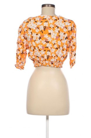 Damen Shirt Bershka, Größe M, Farbe Mehrfarbig, Preis 15,98 €
