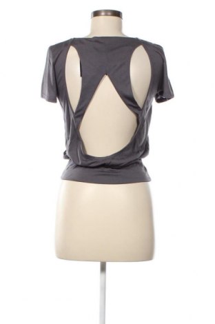 Γυναικεία μπλούζα Irl, Μέγεθος XS, Χρώμα Γκρί, Τιμή 3,20 €