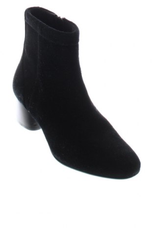 Dámské boty  Clarks, Velikost 37, Barva Černá, Cena  3 029,00 Kč