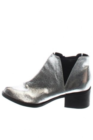 Dámské boty  H&M Divided, Velikost 37, Barva Stříbrná, Cena  765,00 Kč