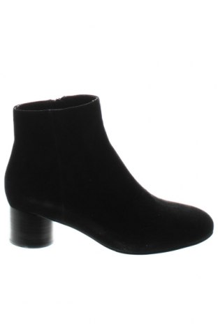 Dámské boty  Shoe The Bear, Velikost 36, Barva Černá, Cena  902,00 Kč