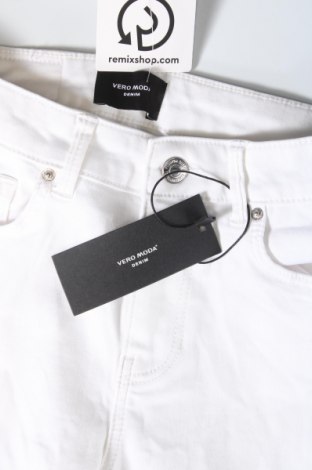 Damen Jeans Vero Moda, Größe S, Farbe Weiß, Preis € 35,05