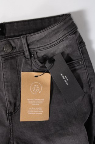 Damen Jeans Vero Moda, Größe S, Farbe Grau, Preis € 7,71
