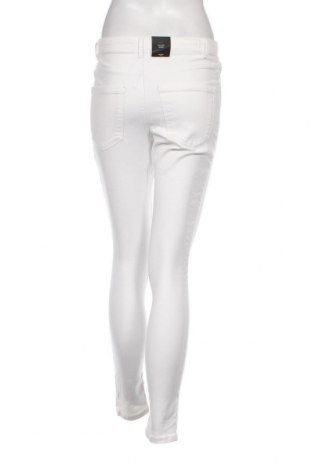 Damen Jeans Vero Moda, Größe M, Farbe Weiß, Preis 35,05 €
