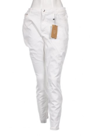 Дамски дънки Vero Moda, Размер XL, Цвят Бял, Цена 18,36 лв.