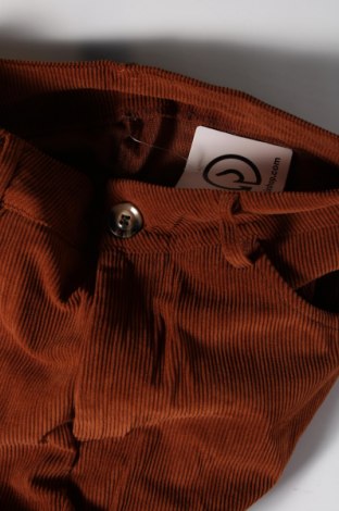 Pantaloni de velvet de femei SHEIN, Mărime S, Culoare Maro, Preț 12,40 Lei