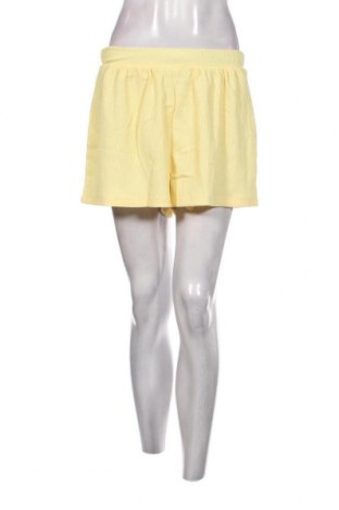 Дамски къс панталон ASOS, Размер XS, Цвят Жълт, Цена 7,92 лв.