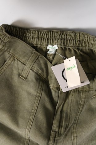 Дамски къс панталон Aerie, Размер XXS, Цвят Зелен, Цена 8,06 лв.
