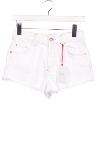 Γυναικείο κοντό παντελόνι BDG, Μέγεθος XXS, Χρώμα Λευκό, Τιμή 6,68 €