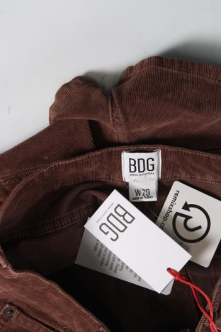 Γυναικείο κοντό παντελόνι BDG, Μέγεθος M, Χρώμα Καφέ, Τιμή 37,11 €