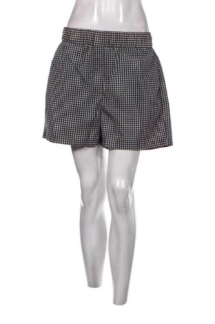 Γυναικείο κοντό παντελόνι Collusion, Μέγεθος M, Χρώμα Πολύχρωμο, Τιμή 3,90 €