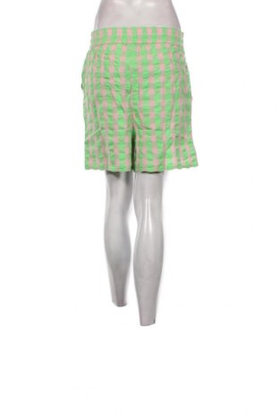 Γυναικείο κοντό παντελόνι Collusion, Μέγεθος S, Χρώμα Πολύχρωμο, Τιμή 3,90 €