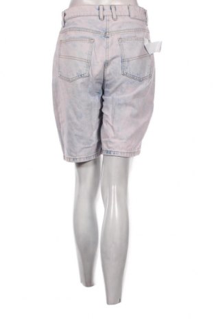 Дамски къс панталон Collusion, Размер M, Цвят Многоцветен, Цена 54,00 лв.