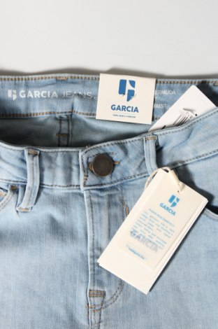 Γυναικείο κοντό παντελόνι Garcia Jeans, Μέγεθος S, Χρώμα Μπλέ, Τιμή 7,05 €