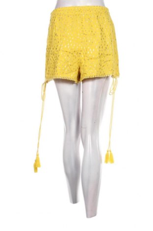 Дамски къс панталон Glamorous, Размер M, Цвят Жълт, Цена 10,08 лв.