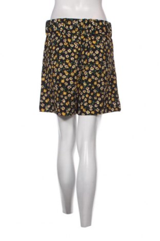 Дамски къс панталон Jacqueline De Yong, Размер L, Цвят Многоцветен, Цена 10,54 лв.