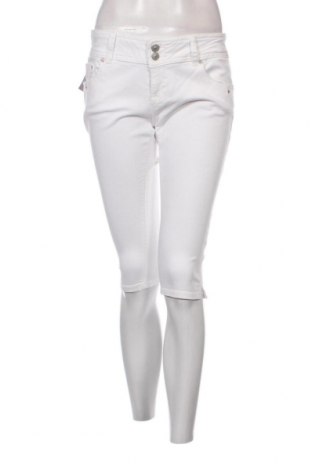 Γυναικείο κοντό παντελόνι Ltb, Μέγεθος M, Χρώμα Λευκό, Τιμή 9,65 €