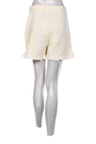 Γυναικείο κοντό παντελόνι NA-KD, Μέγεθος M, Χρώμα Πολύχρωμο, Τιμή 37,11 €