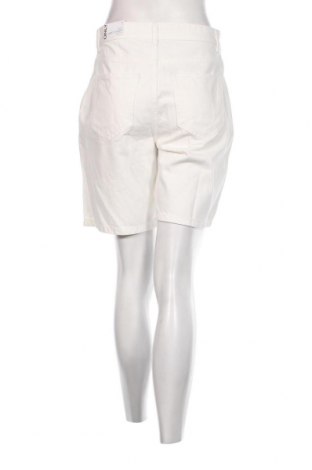 Damen Shorts ONLY, Größe M, Farbe Weiß, Preis € 20,62