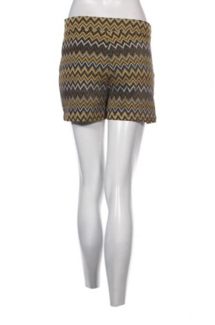 Pantaloni scurți de femei Piazza Italia, Mărime S, Culoare Multicolor, Preț 101,97 Lei