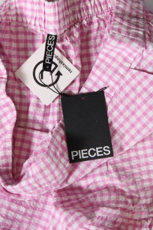Pantaloni scurți de femei Pieces, Mărime M, Culoare Roz, Preț 22,37 Lei
