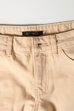 Pantaloni scurți de femei Reclaimed Vintage, Mărime S, Culoare Bej, Preț 236,84 Lei
