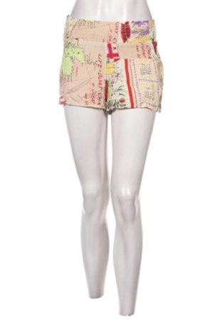 Pantaloni scurți de femei Urban Outfitters, Mărime S, Culoare Multicolor, Preț 21,32 Lei
