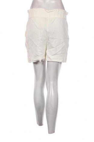 Pantaloni scurți de femei Vero Moda, Mărime S, Culoare Alb, Preț 71,05 Lei