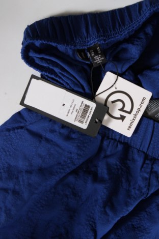 Pantaloni scurți de femei Vero Moda, Mărime M, Culoare Albastru, Preț 25,00 Lei