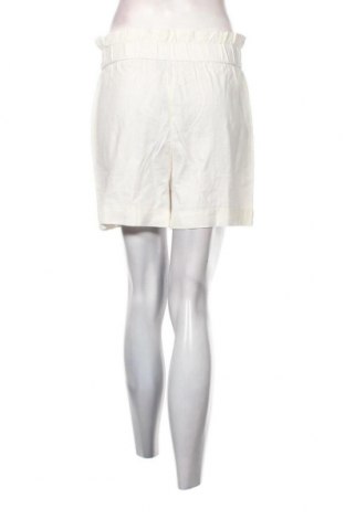 Γυναικείο κοντό παντελόνι Vero Moda, Μέγεθος S, Χρώμα Λευκό, Τιμή 13,40 €