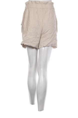 Дамски къс панталон Vero Moda, Размер L, Цвят Бежов, Цена 11,20 лв.