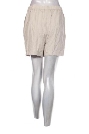 Дамски къс панталон Vero Moda, Размер L, Цвят Бежов, Цена 27,60 лв.