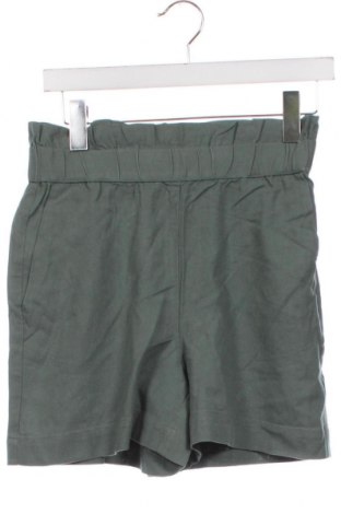 Дамски къс панталон Vero Moda, Размер XS, Цвят Зелен, Цена 9,20 лв.