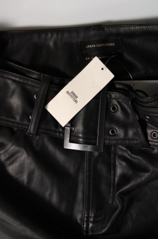 Kožená sukně  Urban Outfitters, Velikost S, Barva Černá, Cena  1 261,00 Kč