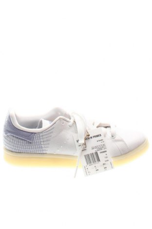 Дамски обувки Adidas & Stan Smith, Размер 39, Цвят Бял, Цена 41,80 лв.