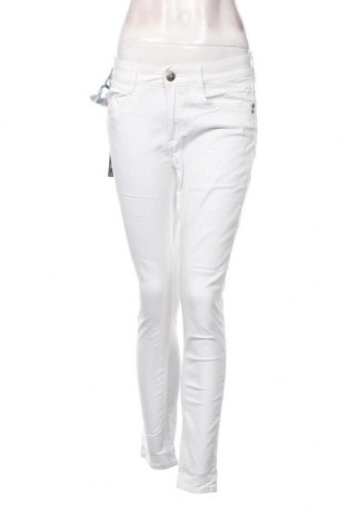 Γυναικείο παντελόνι Kaporal, Μέγεθος M, Χρώμα Λευκό, Τιμή 7,62 €