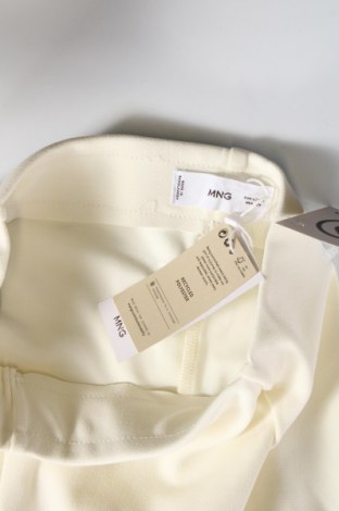Γυναικείο παντελόνι Mango, Μέγεθος XS, Χρώμα Εκρού, Τιμή 35,05 €