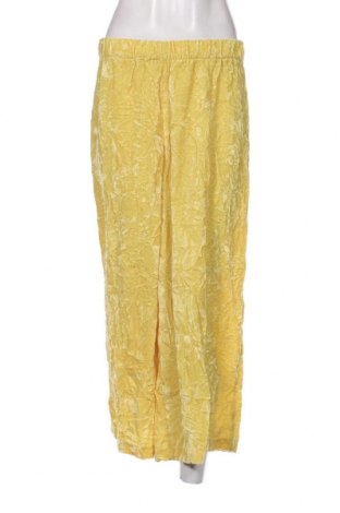 Дамски панталон Mtwtfss Weekday, Размер S, Цвят Жълт, Цена 5,22 лв.