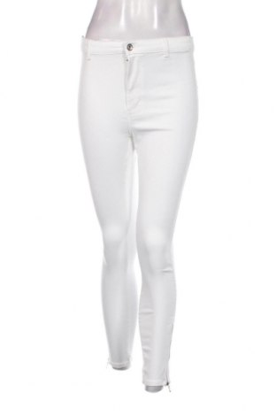 Дамски панталон ONLY, Размер M, Цвят Бял, Цена 15,12 лв.