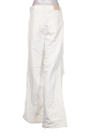 Дамски панталон ONLY, Размер M, Цвят Екрю, Цена 14,04 лв.