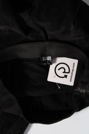 Γυναικείο παντελόνι Urban Classics, Μέγεθος S, Χρώμα Μαύρο, Τιμή 2,67 €
