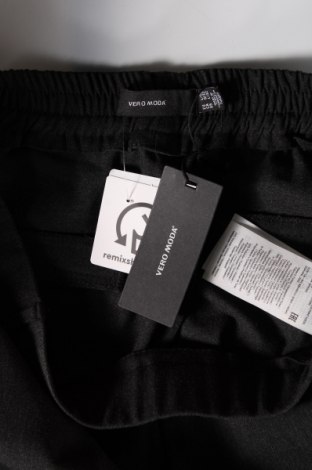 Pantaloni de femei Vero Moda, Mărime L, Culoare Gri, Preț 35,53 Lei