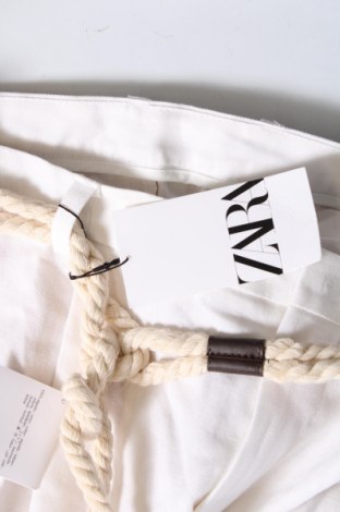 Damenhose Zara, Größe XL, Farbe Weiß, Preis 27,84 €