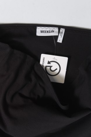 Γυναικείο αμάνικο μπλουζάκι Weekday, Μέγεθος L, Χρώμα Μαύρο, Τιμή 2,92 €